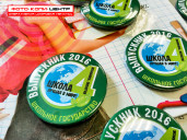 Фото на значке